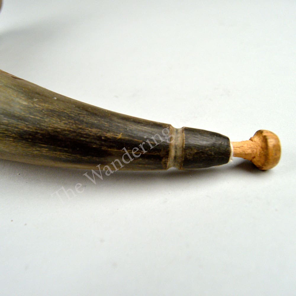 Powder Horn – Scrimshaw Engraved