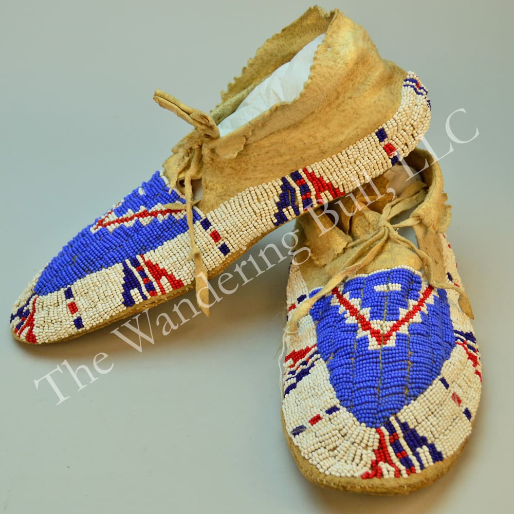 Moccasins – Beaded Plains Style