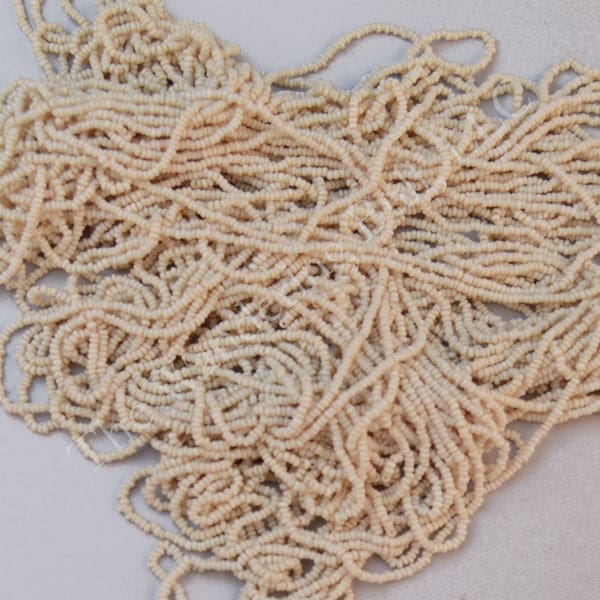Bead Lot 13/0 Antique Eggshell Seed Beads