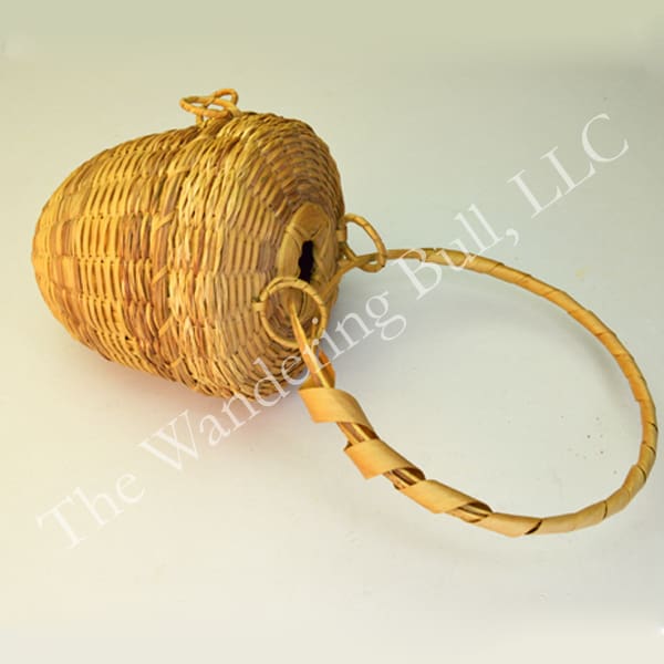 Basket Acorn Yarn With Ring Handle