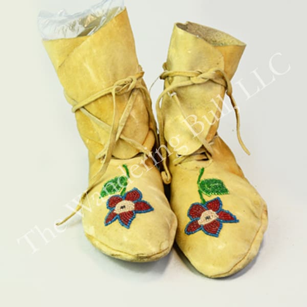 Moccasins High Top Flower with Cuff